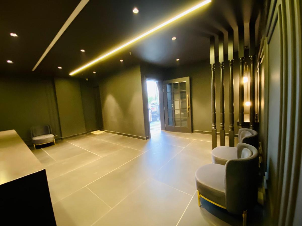 Madhav'S Lap Of Luxury Hotel Moradabad Exterior foto